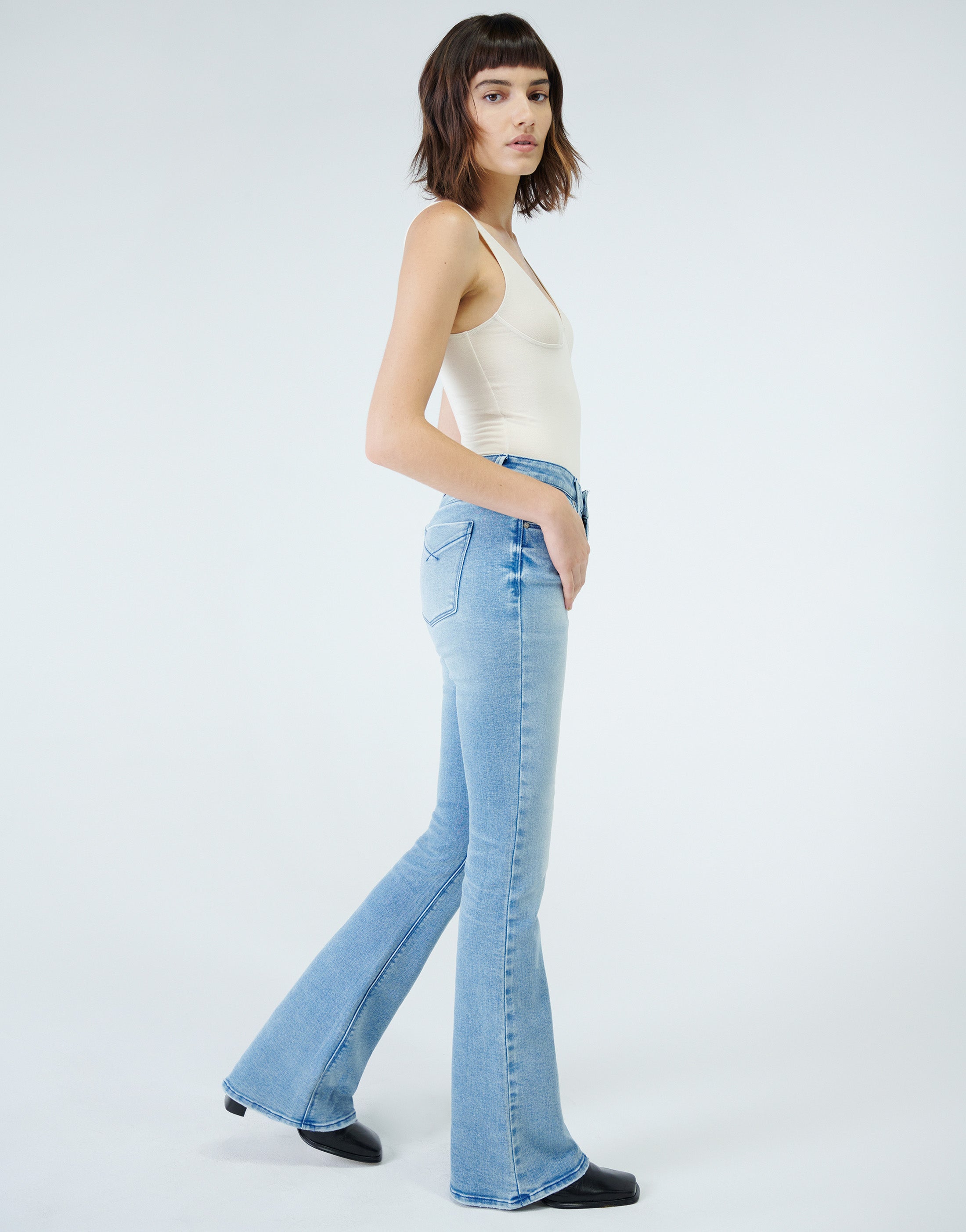 JAN Mid Rise Slim Flare in Oasis – Unpublished Collection